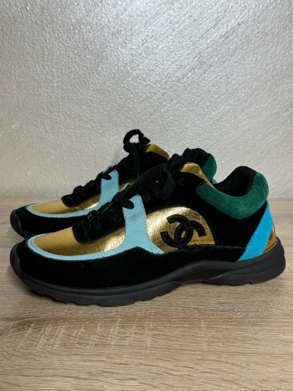 Black Turquoise Gold Suede Fashion Sneakers EU 42 US 11